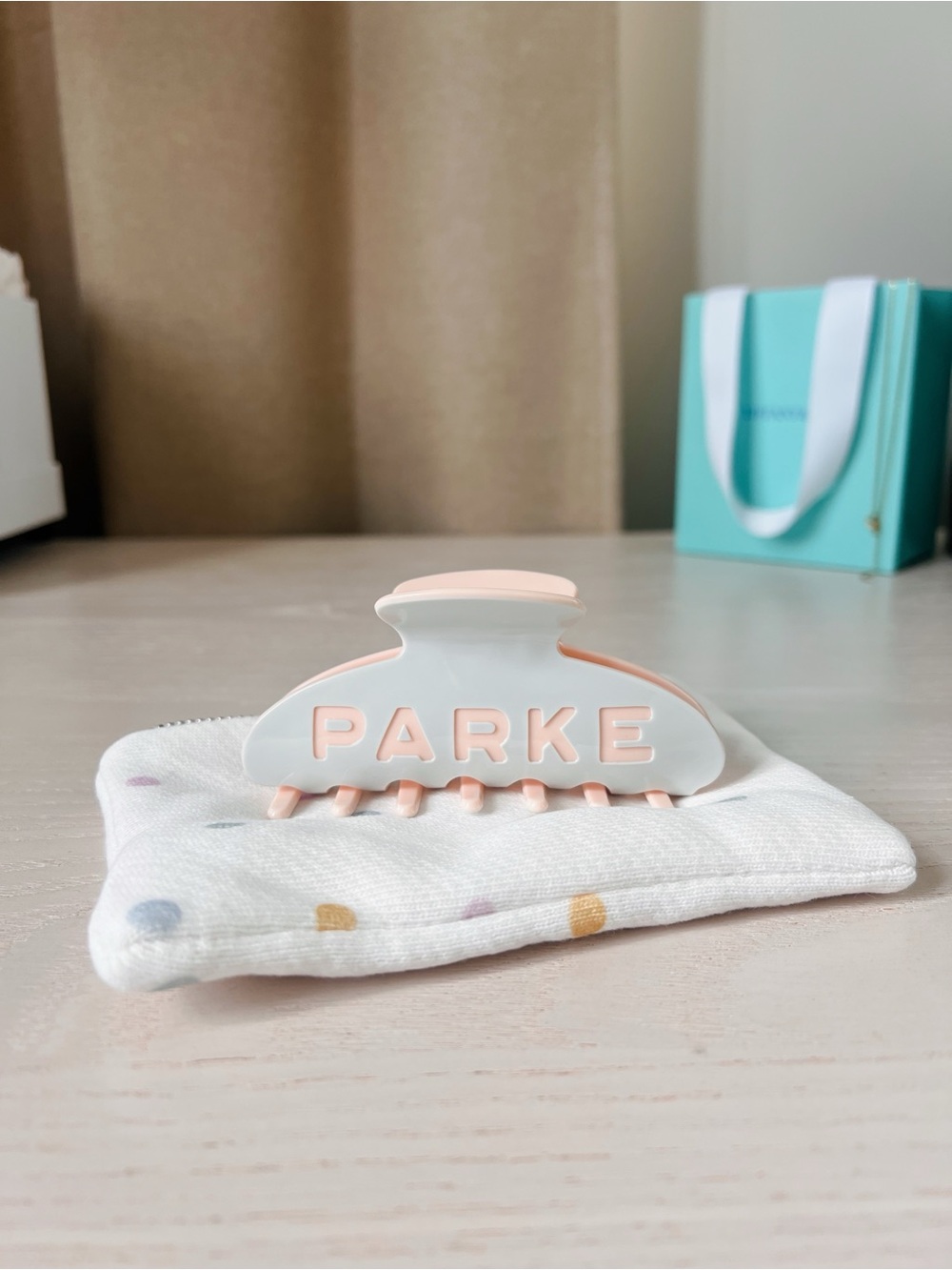 Sold - PARKE Sprinkle Claw Clip - Picture 4 of 8
